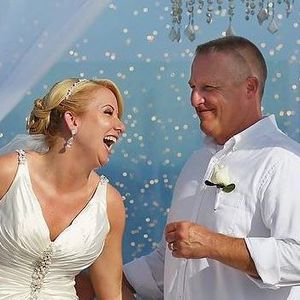 Meet your Posher, Hillary